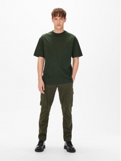 ONLY & SONS t-shirt i grøn til herre – Relaxed fit