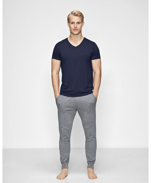 JBS Of Denmark V-hals T-shirt i bambusviskose i navy til herre billede 2