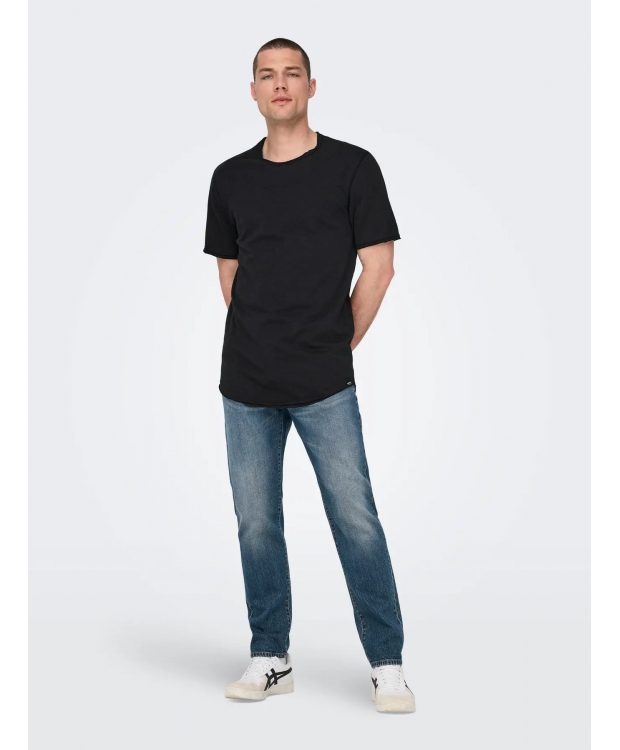 ONLY & SONS long fit t-shirt i sort til herre billede 5