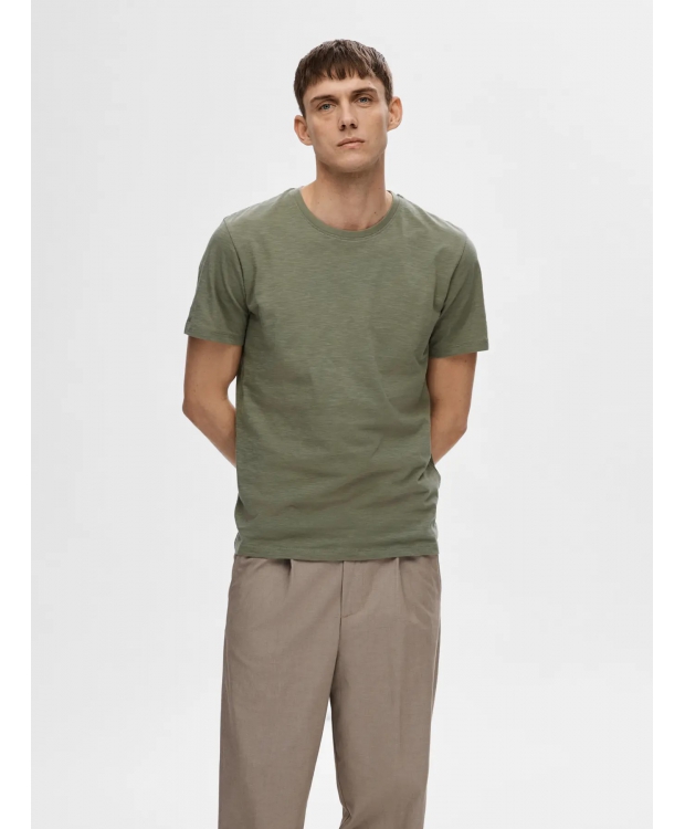 Selected kortærmet t-shirt, økologisk bomuld, i støvet grøn til herre - OUTLET billede 2