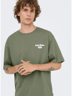ONLY & SONS relaxed fit T-shirt i grøn med print til herre