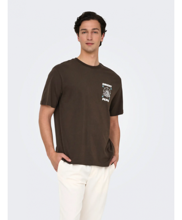 ONLY & SONS T-shirt i mørkebrun med Ascent Peaks-print til herre billede 2