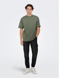 ONLY & SONS t-shirt i Castor Gray til herre | Relaxed fit
